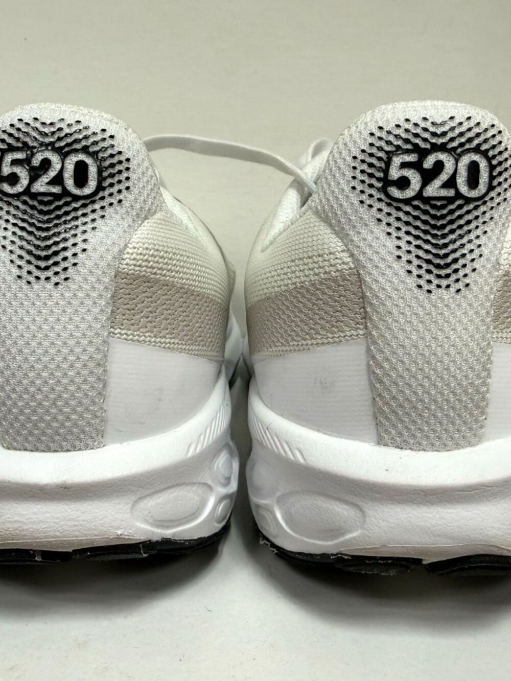 New Balance 520 v9 - Picture 8 of 12